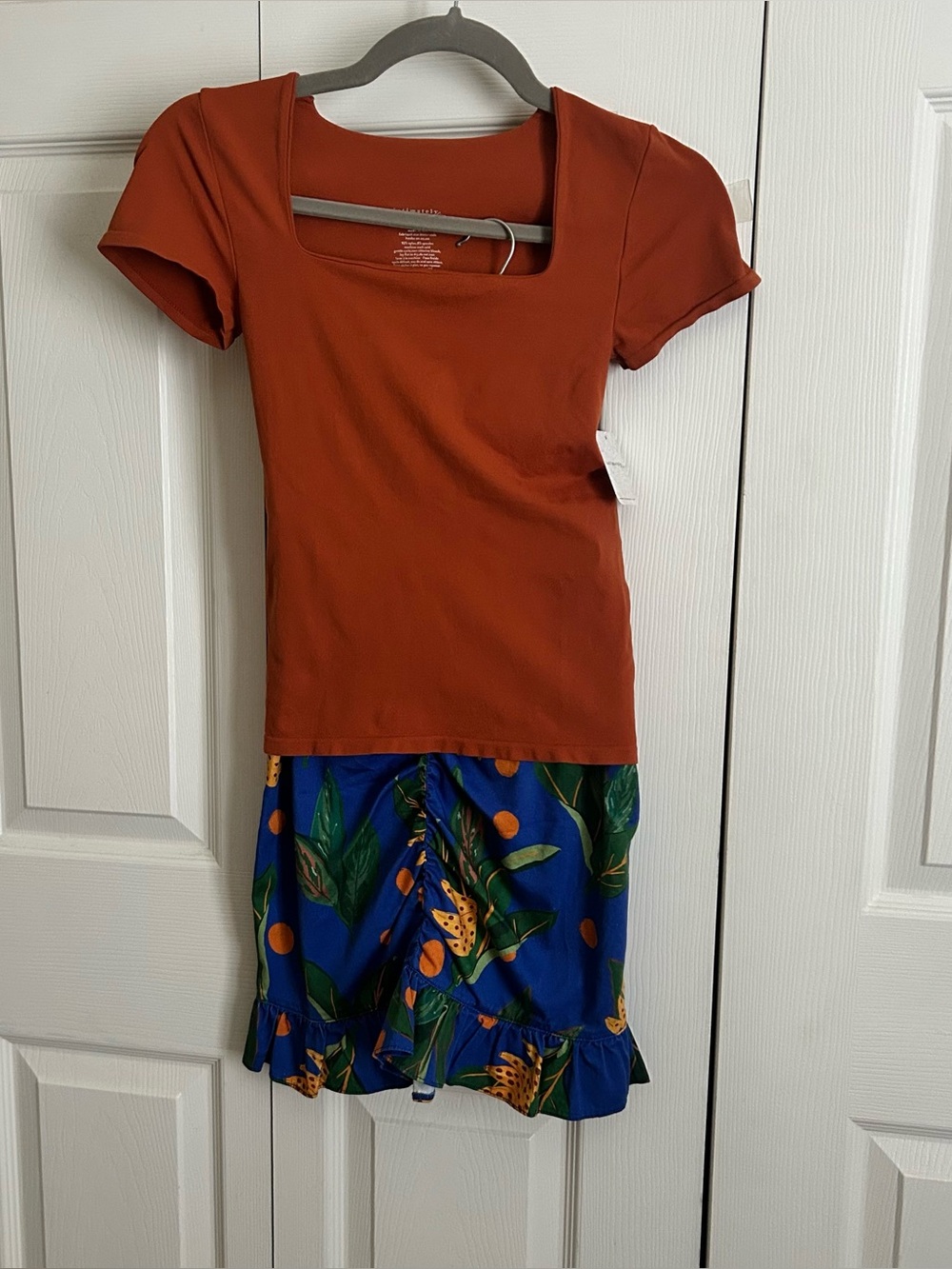 FARM Rio Blue Tropical Mini Skirt with Orange Floral Print - Picture 15 of 16